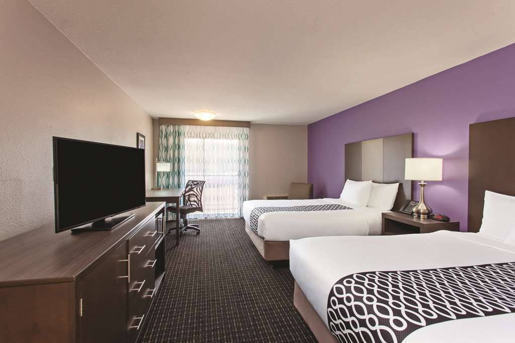 Hotel La Quinta By Wyndham Pomona Chambre photo