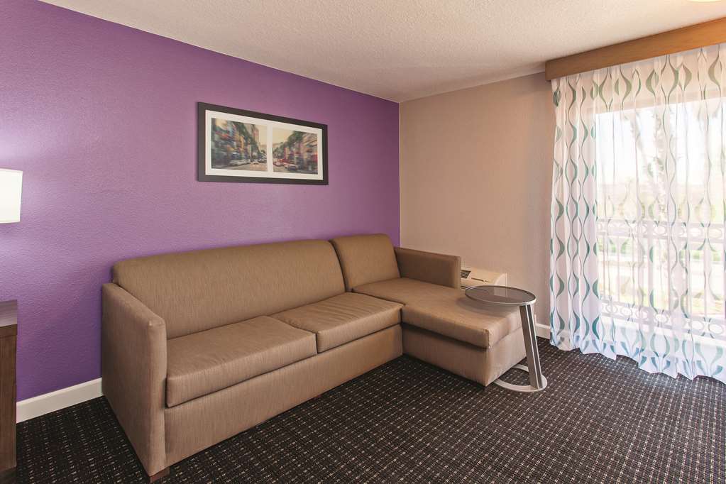 Hotel La Quinta By Wyndham Pomona Chambre photo
